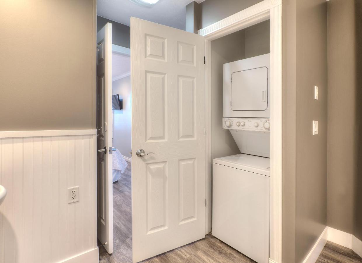 Beachside 216 With Pool Hot Tub And Private Deck Overlooking East Bay Traverse Stadt Exterior foto