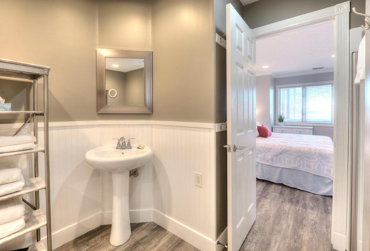 Beachside 216 With Pool Hot Tub And Private Deck Overlooking East Bay Traverse Stadt Exterior foto